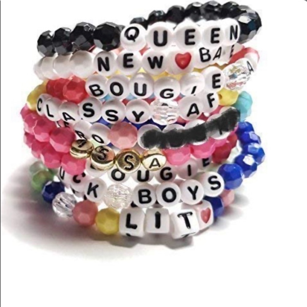 String and bead bracelets - Picture 6 of 6